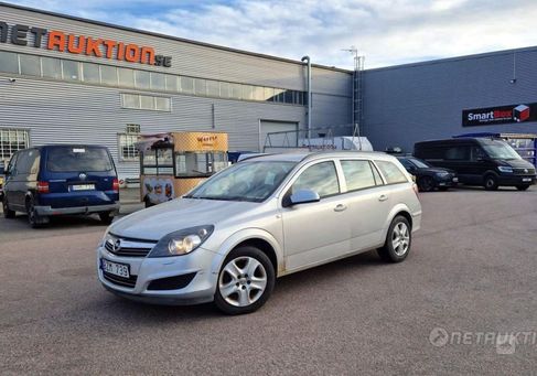 Opel Astra, 2011