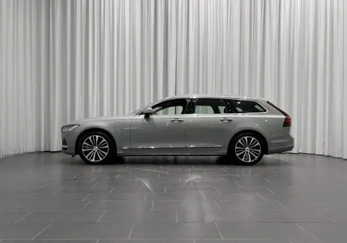 Volvo V90, 2025 3