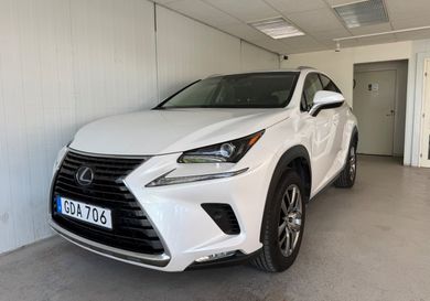 Lexus NX, 2018