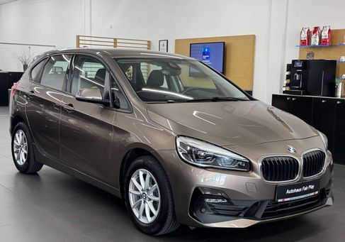 BMW 220, 2019 3