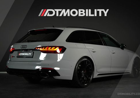 Audi RS4, 2021