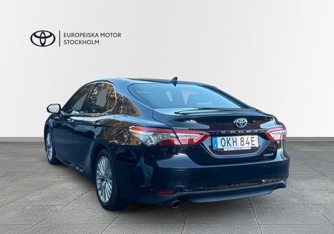 Toyota Camry, 2019