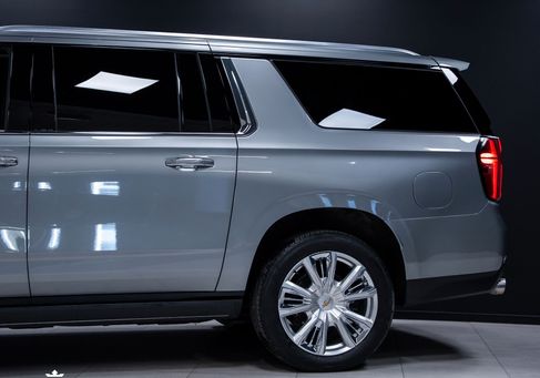 Chevrolet Suburban, 2023