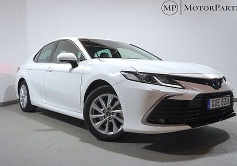 Toyota Camry, 2024