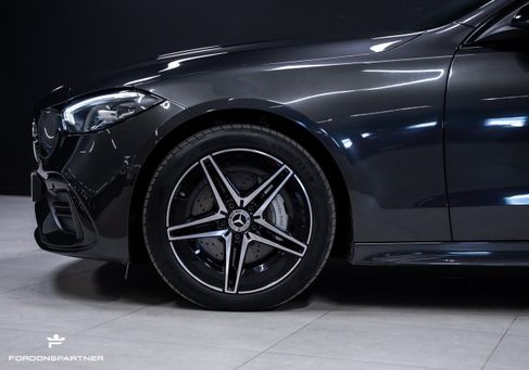 Mercedes-Benz C 300, 2024
