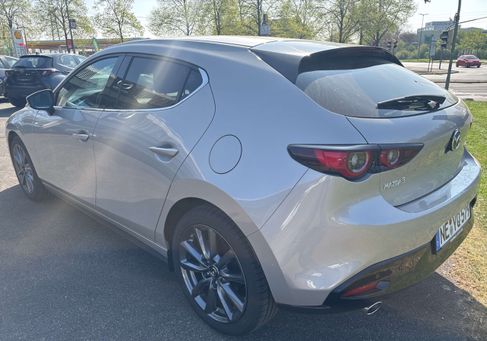 Mazda 3, 2025