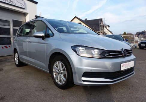 Volkswagen Touran, 2020 3