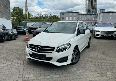 Mercedes-Benz B 180, 2017