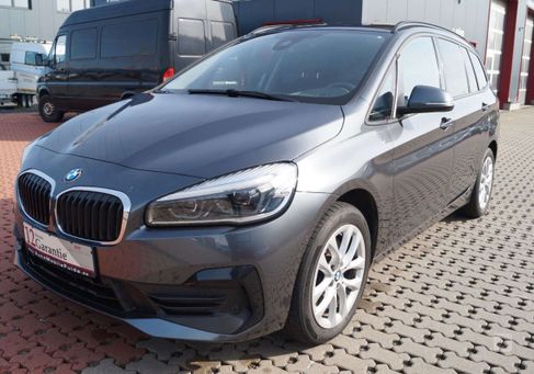 BMW 218, 2020