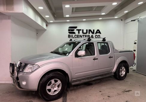 Nissan Navara, 2010