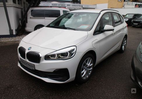 BMW 225, 2020