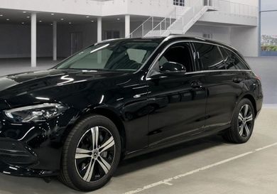 Mercedes-Benz C 300, 2025