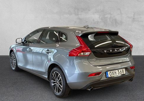 Volvo V40, 2018