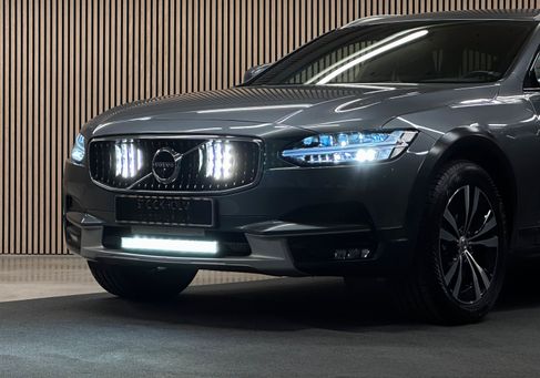 Volvo V90 Cross Country, 2020