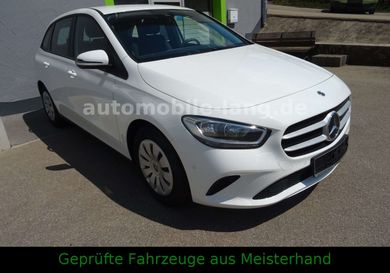 Mercedes-Benz B 180, 2020