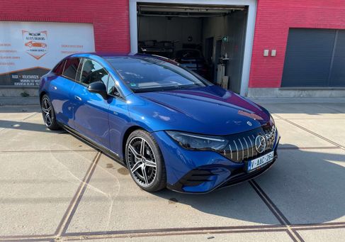 Mercedes-Benz EQE, 2022 3
