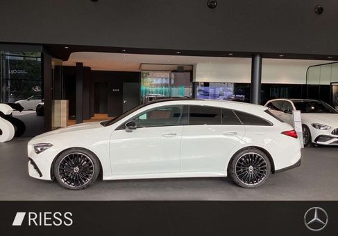 Mercedes-Benz CLA 200, 2025