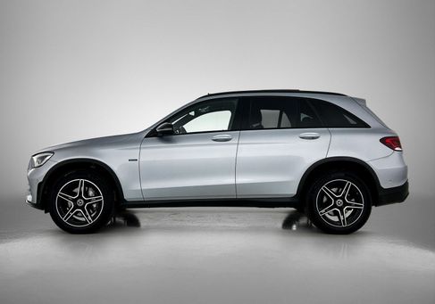 Mercedes-Benz GLC 300, 2020