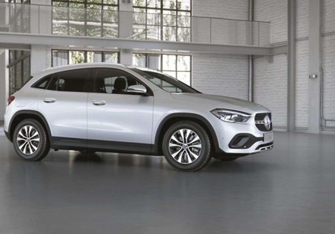 Mercedes-Benz GLA 250, 2022