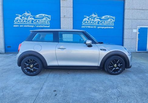 MINI, 2023
