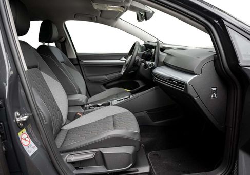 Volkswagen Golf, 2025 2