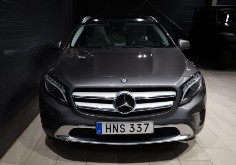 Mercedes-Benz GLA 220, 2015