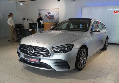 Mercedes-Benz E 200, 2020 3