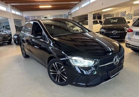 Mercedes-Benz B 180, 2024