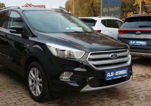 Ford Kuga, 2017