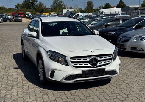 Mercedes-Benz GLA 200, 2019