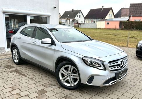 Mercedes-Benz GLA 250, 2020