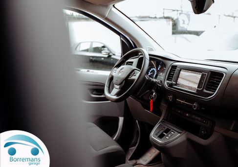 Opel Vivaro, 2022 3