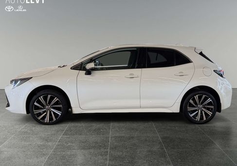Toyota Corolla, 2022 3
