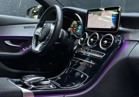 Mercedes-Benz C 300, 2021