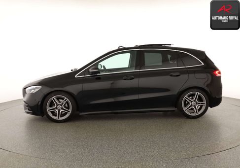 Mercedes-Benz B 180, 2020