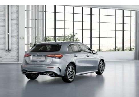 Mercedes-Benz A 180, 2025
