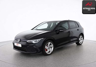 Volkswagen Golf, 2022
