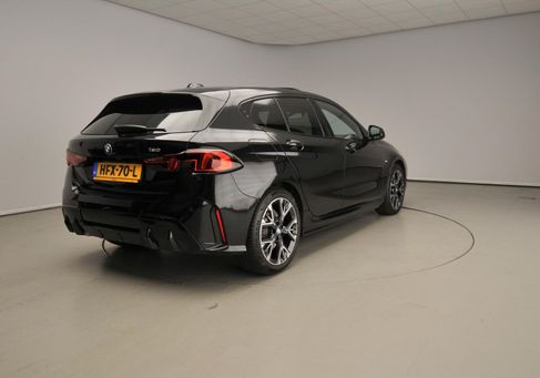 BMW 120, 2025
