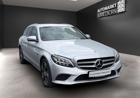 Mercedes-Benz C 300, 2021