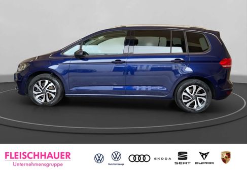 Volkswagen Touran, 2023 3