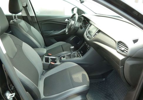 Opel Grandland X, 2020 3