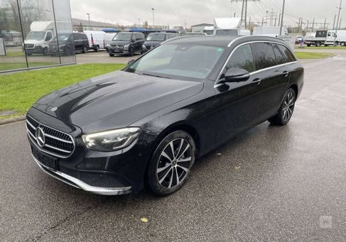 Mercedes-Benz E 300, 2021