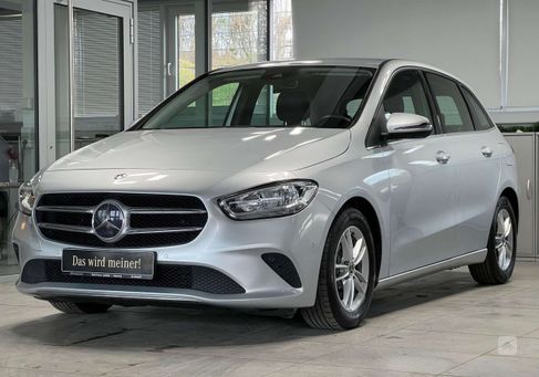 Mercedes-Benz B 180, 2020