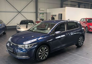 Volkswagen Golf, 2023