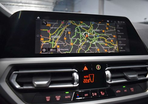 BMW 320, 2021 3