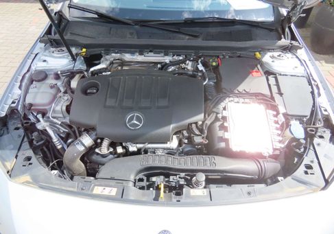 Mercedes-Benz A 200, 2021