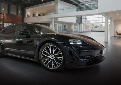 Porsche Taycan, 2022