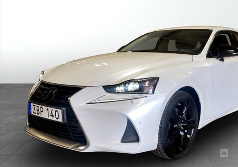 Lexus IS, 2018