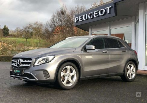 Mercedes-Benz GLA 250, 2017