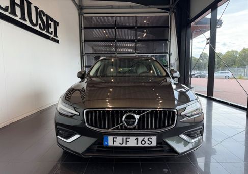 Volvo V60, 2021
